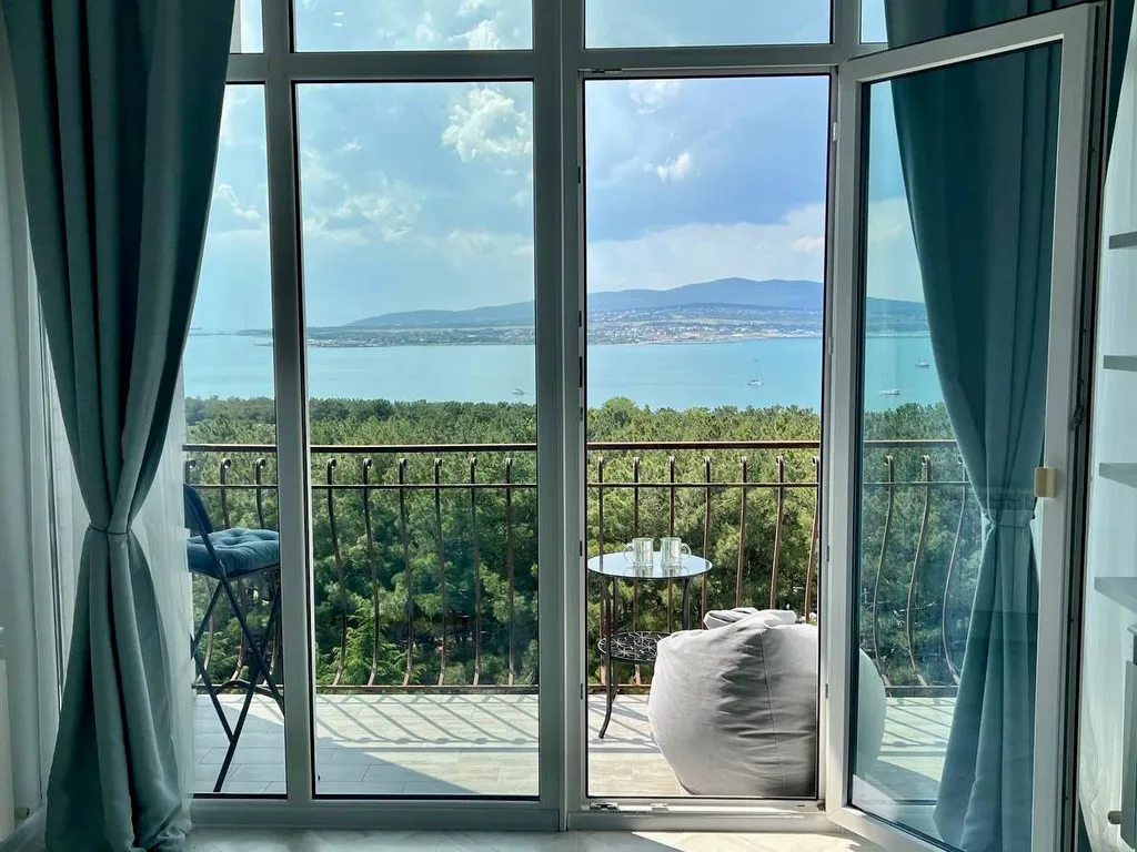 Видовая квартира в Геленджике | Панорама бухты  + реликтовые сосны