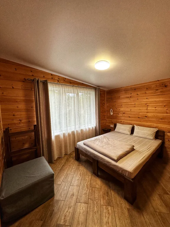 Гостевой двор "Дом в кедрах"