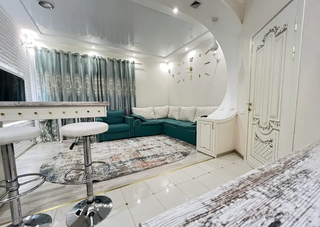 Дом на цветнике