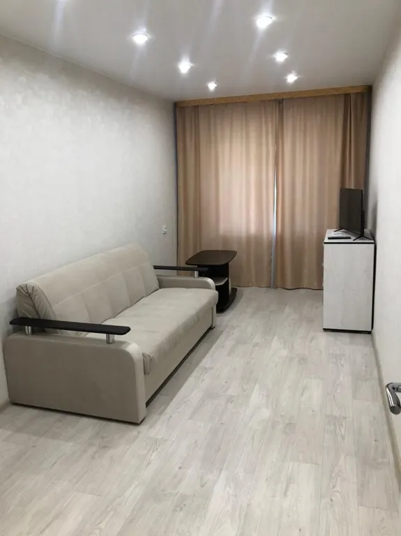 Уютная квартира в Ленинском районе, остановка Садовая