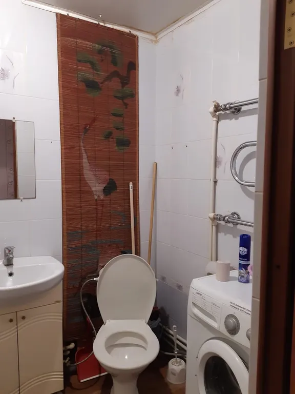 3-комнатная квартира с кондиционером без балкона у института, парка семейным