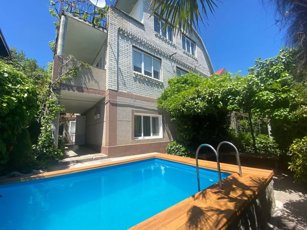 Коттедж Шикарный дом для отдыха всей семьи — аренда посуточно в Никита