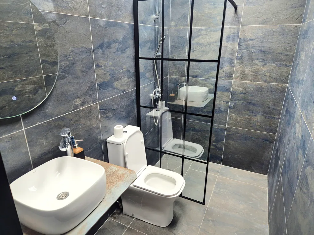 Дом с баней и бассейном