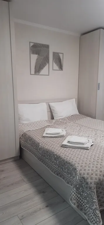 Уютная квартира-студия в тихом районе, рядом бювет с минеральной водой