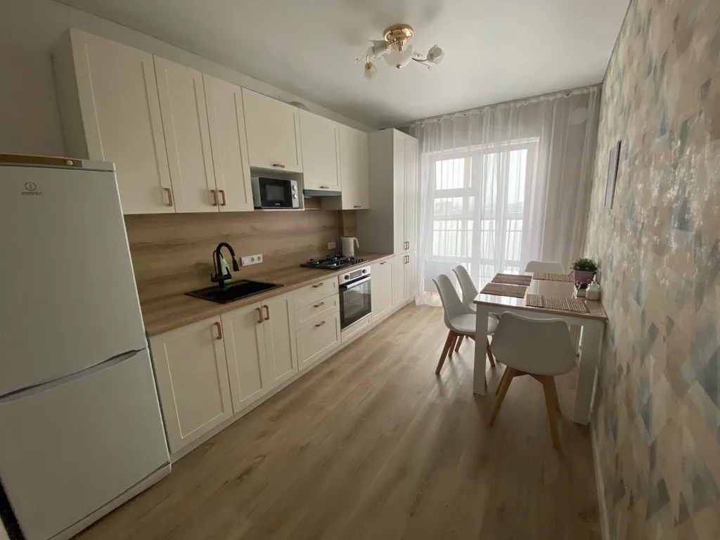 Уютная квартира в новом доме — аренда посуточно в Альметьевск