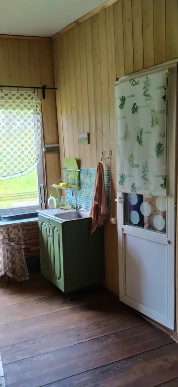 Дом у лесного озера