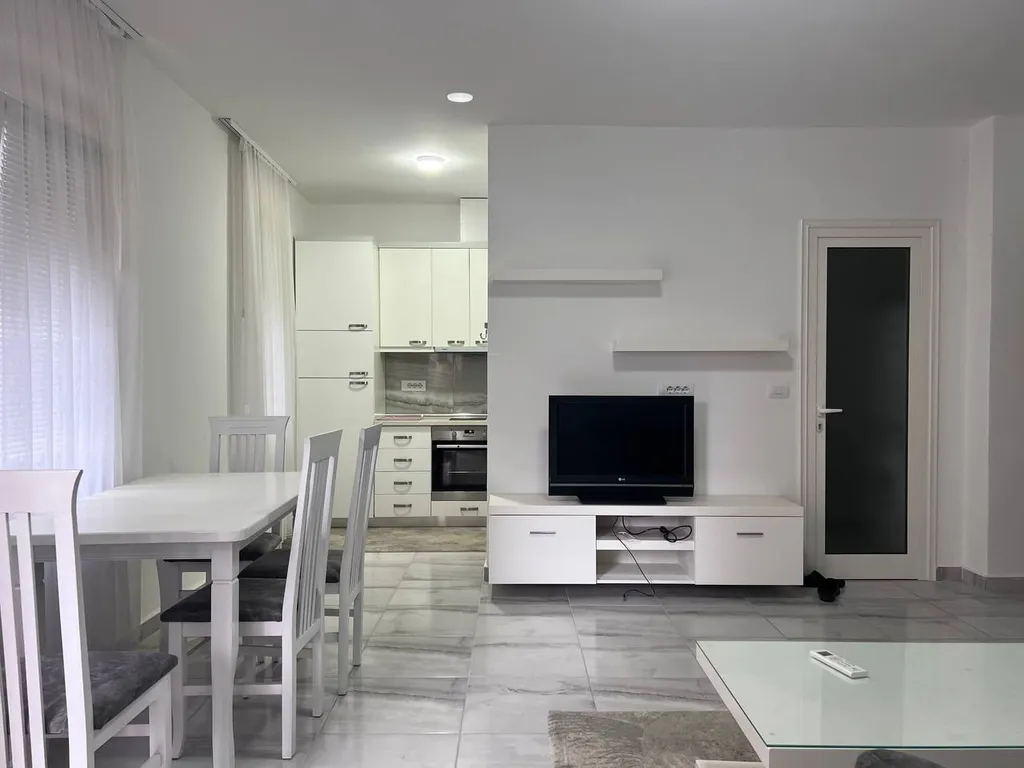 Апартаменты White (1+1)