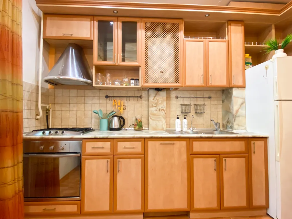 Квартира Квартира Счастье жить в центре Севастополя в яркой квартире с видом на Артбухту — Севастополь