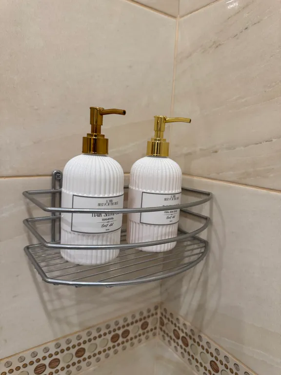 Уникальная студия с видом на стадион, арт-декором и PlayStation