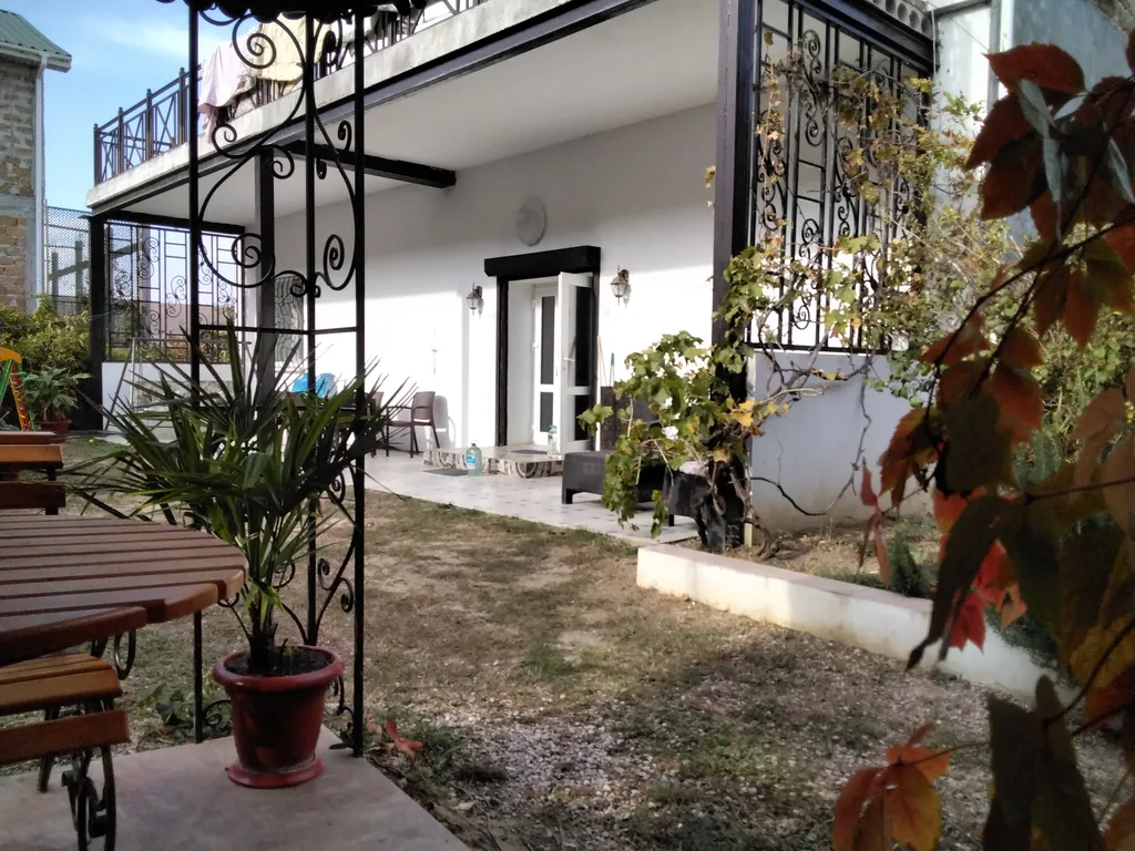 Коттедж 3-комнатный Дом — аренда посуточно в Коктебель