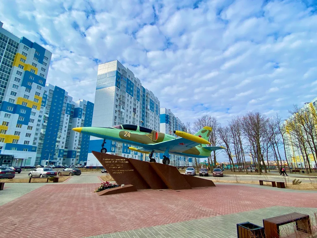 В ЖК Озерки, в 5 минутах от трассы М4