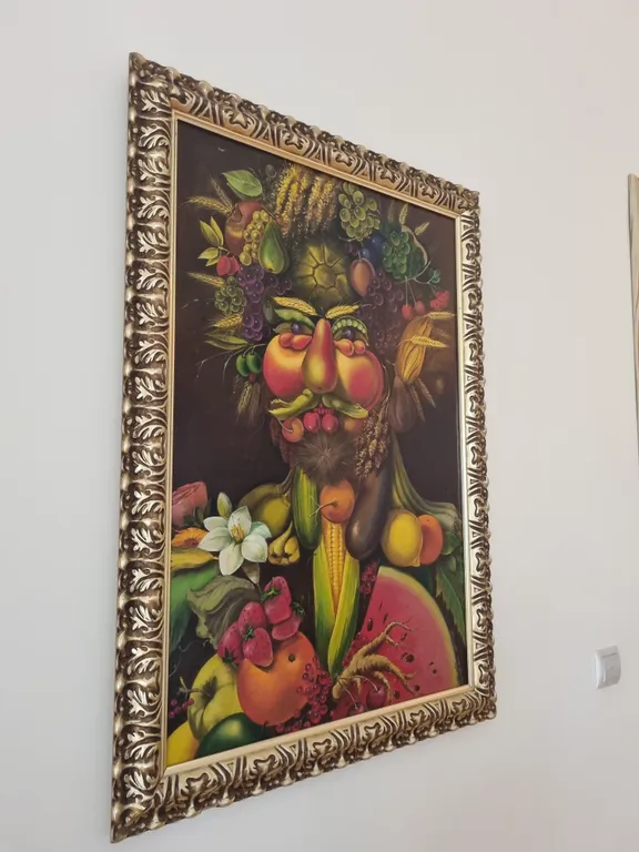 Вилла художника у моря с бассейном