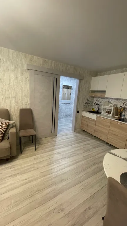 Квартира с новым ремонтом у вокзала