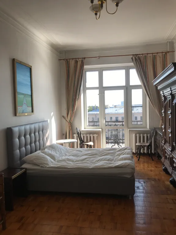 Уникальная 5-комнатная квартира на Фонтанке