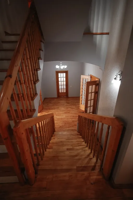 Коттедж возле леса