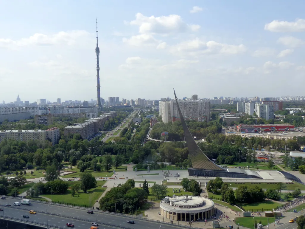 Квартира Уютная квартира рядом с метро ВДНХ в тихом зелёном дворе с парковкой — Москва