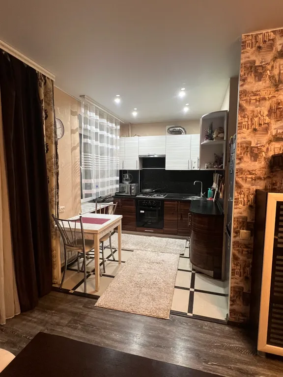 Двухкомнатная, 2 этаж