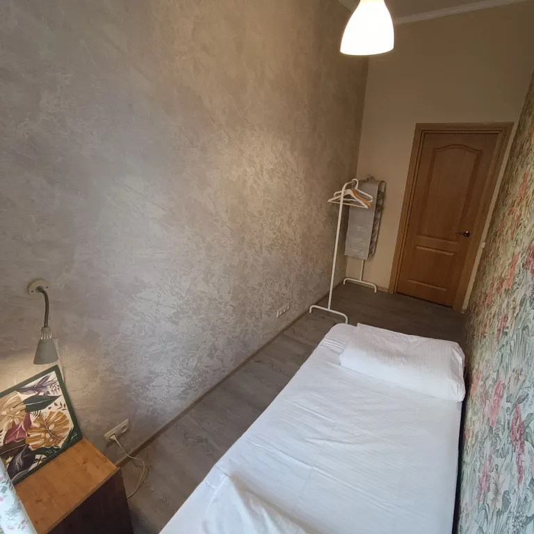 Одноместная комната с общими санузлами, с видом на город