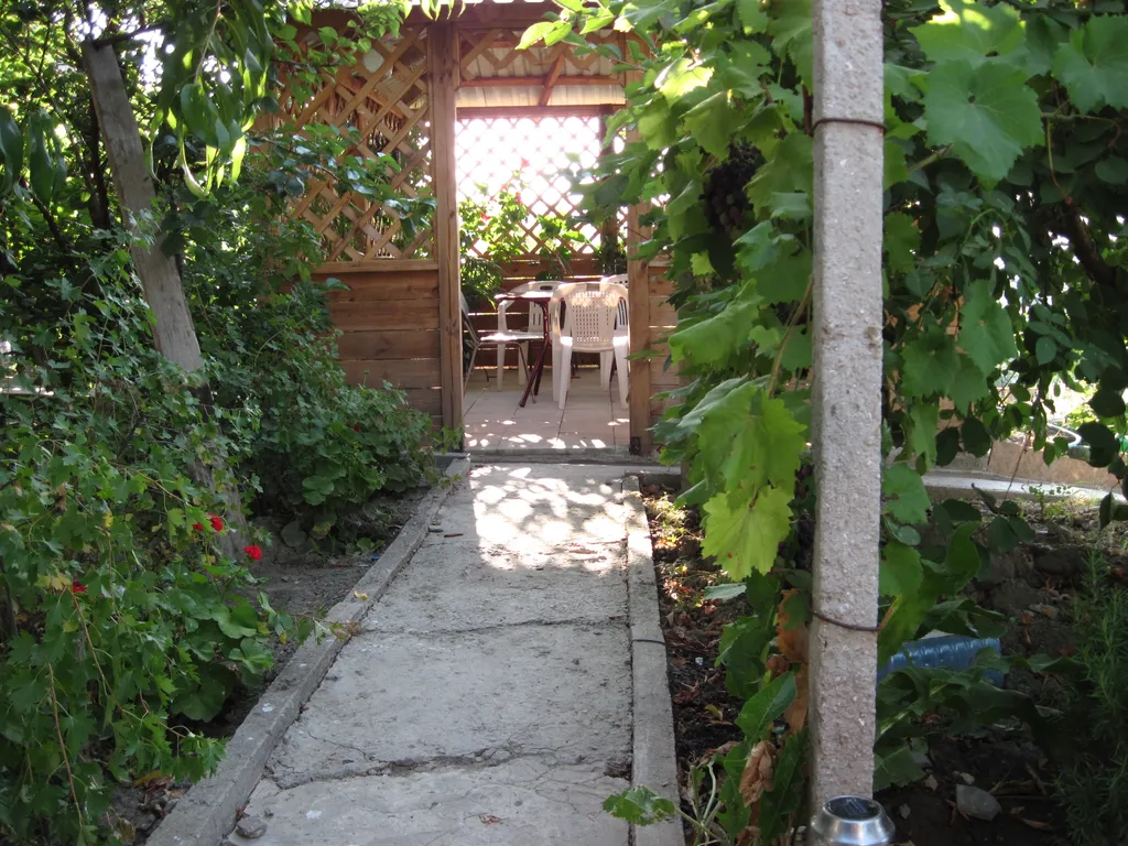 Отдельный домик.