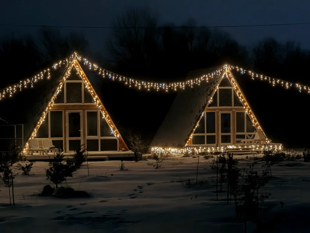 Уютный эко-дом у горной речки