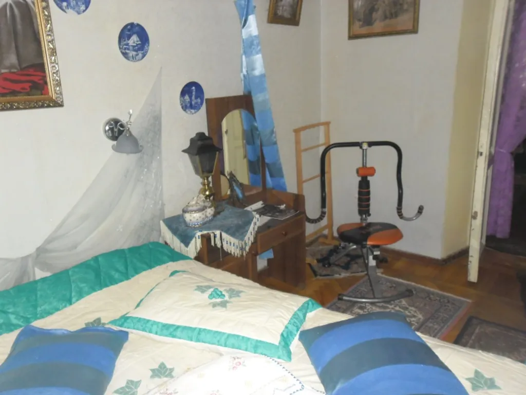 Apartment white bridge