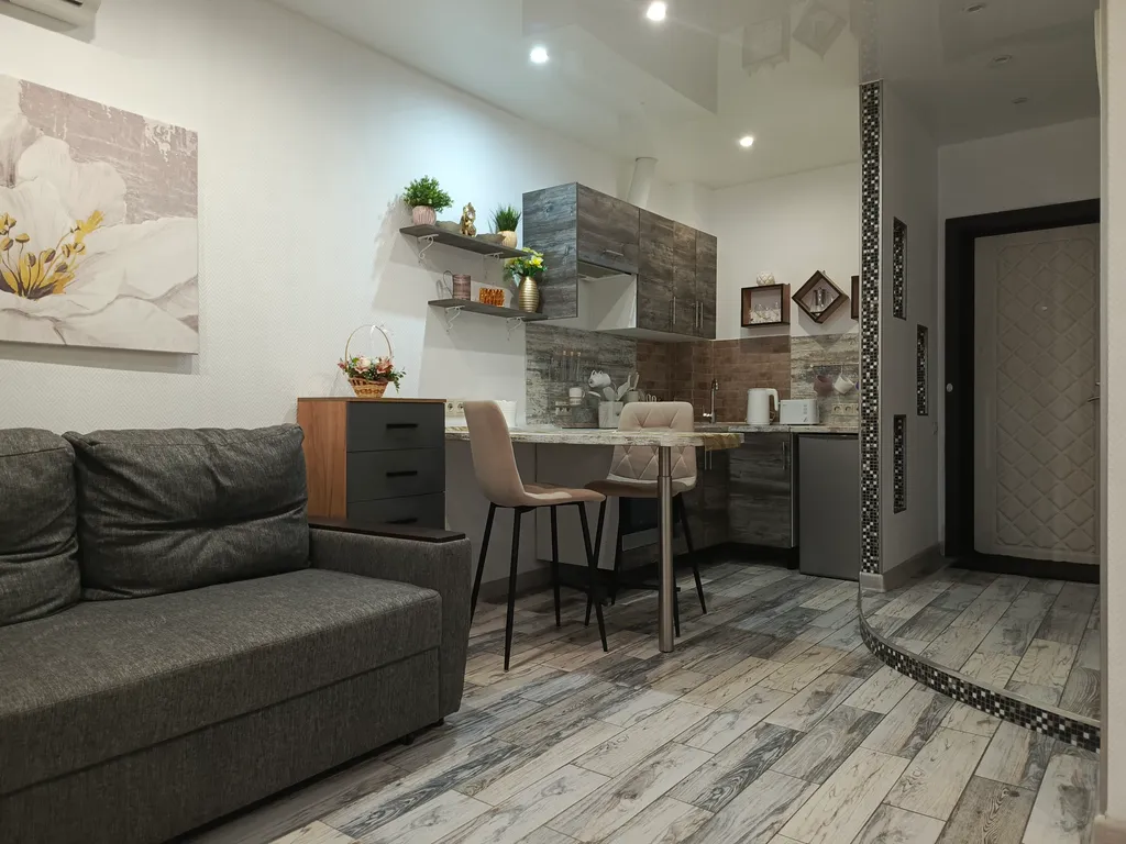 Студия с панорамным окном в Сириусе