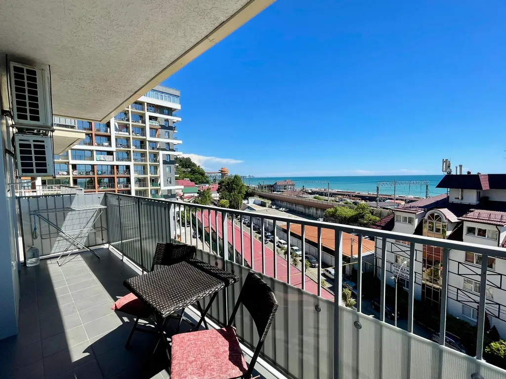 Двухкомнатная квартира с видом на море