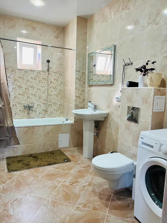 6-комнатный Дом