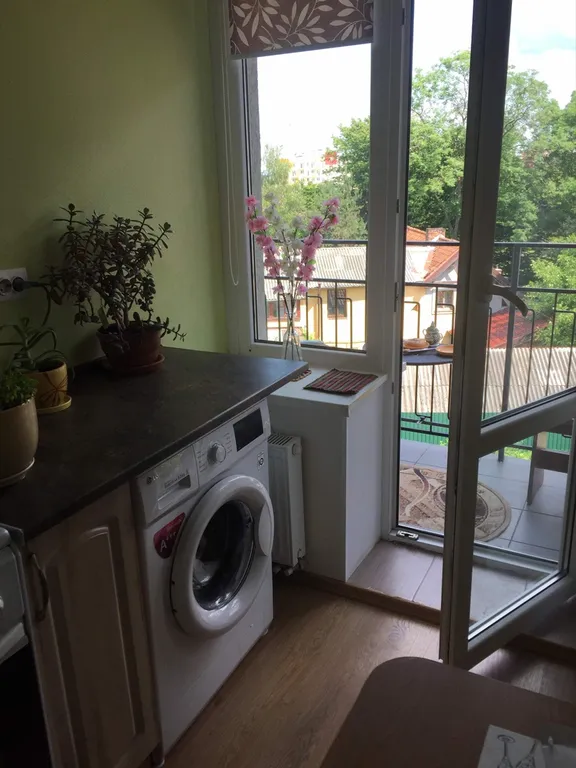 Уютная, отдельная студия