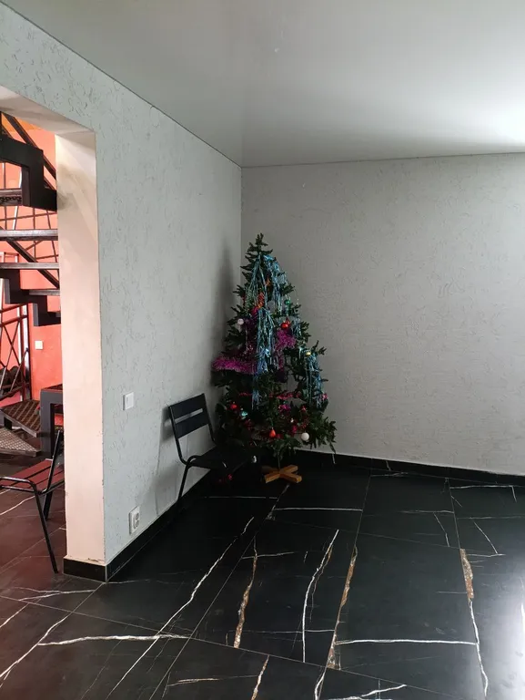 Уютный дом у озера