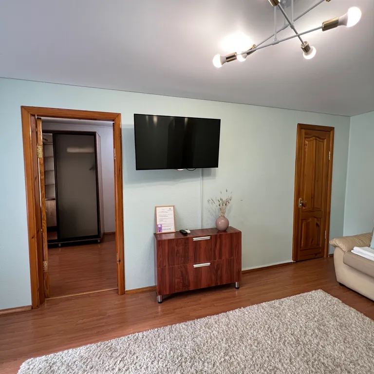 Отличная двухкомнатная квартира