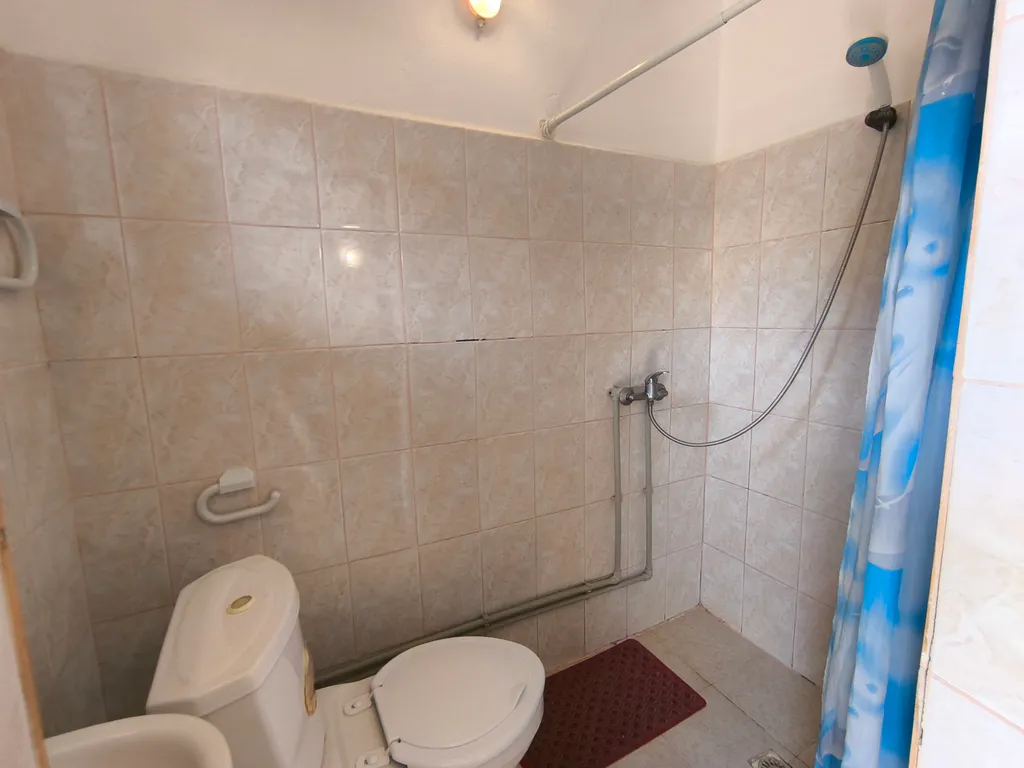 Трёхместный номер с кондиционером, TV