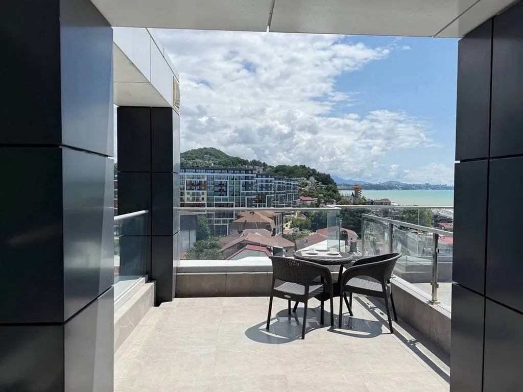 Студия на первой береговой с большой террасой и крутым видом на море