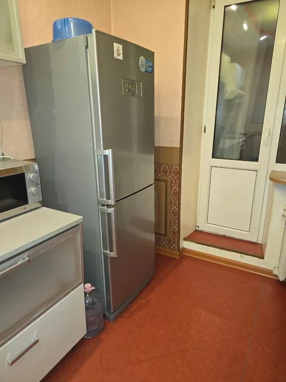 Двухкомнатная квартира класса люкс с балконом в центре города