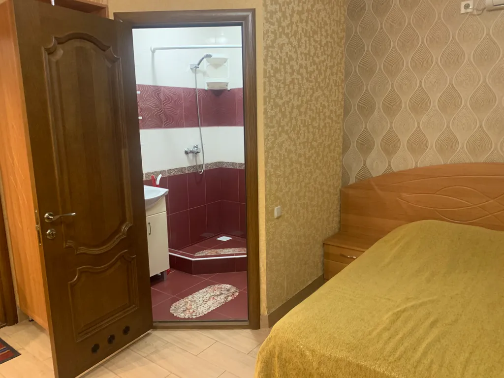 Уютная студия со своим двориком