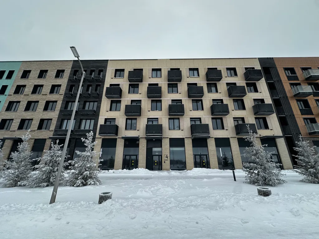 Умная квартира с дизайнерским ремонтом и тёплой парковой