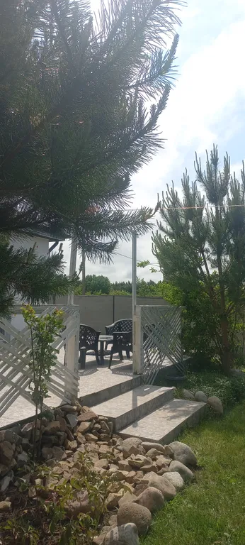 Дом с террасой на берегу моря