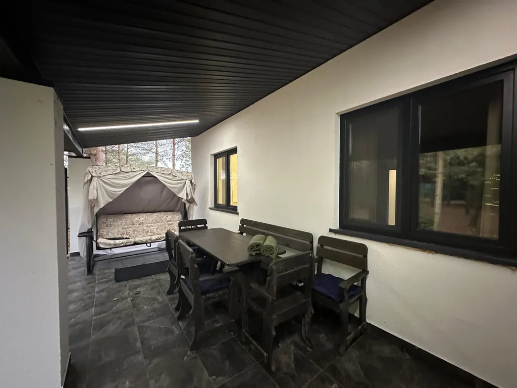 Уютный дом в лесу на 3 семьи