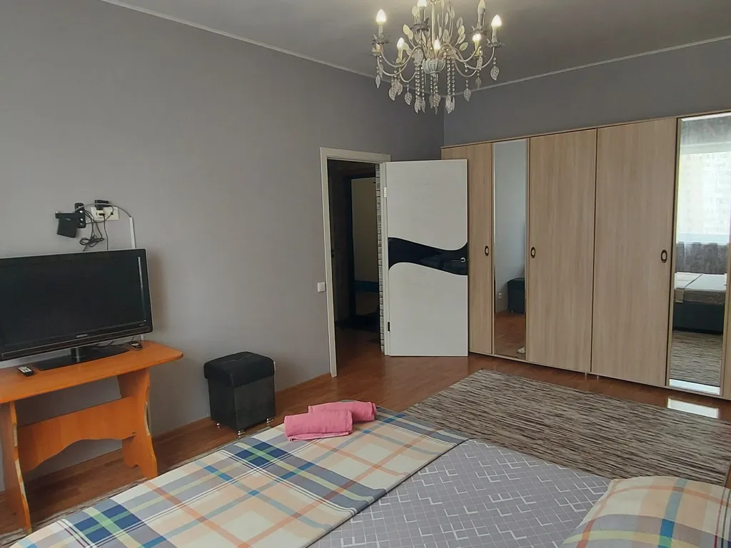 Однушка возле ТЦ Аура