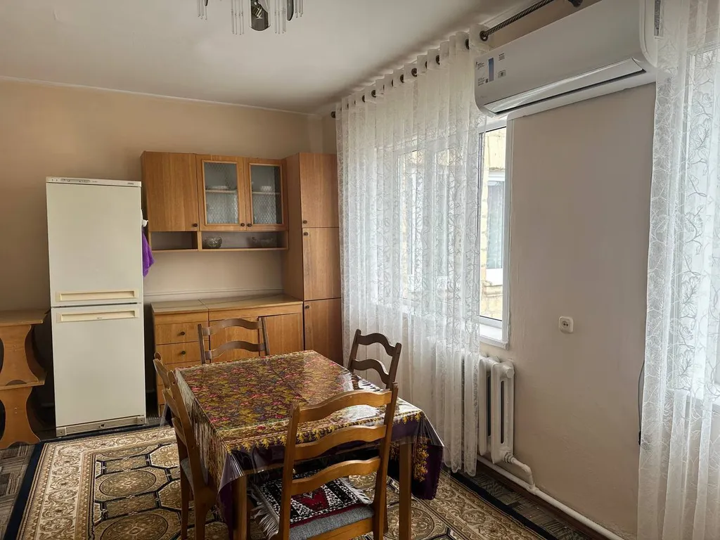 Коттедж Дом в центре города посуточно — Дербент