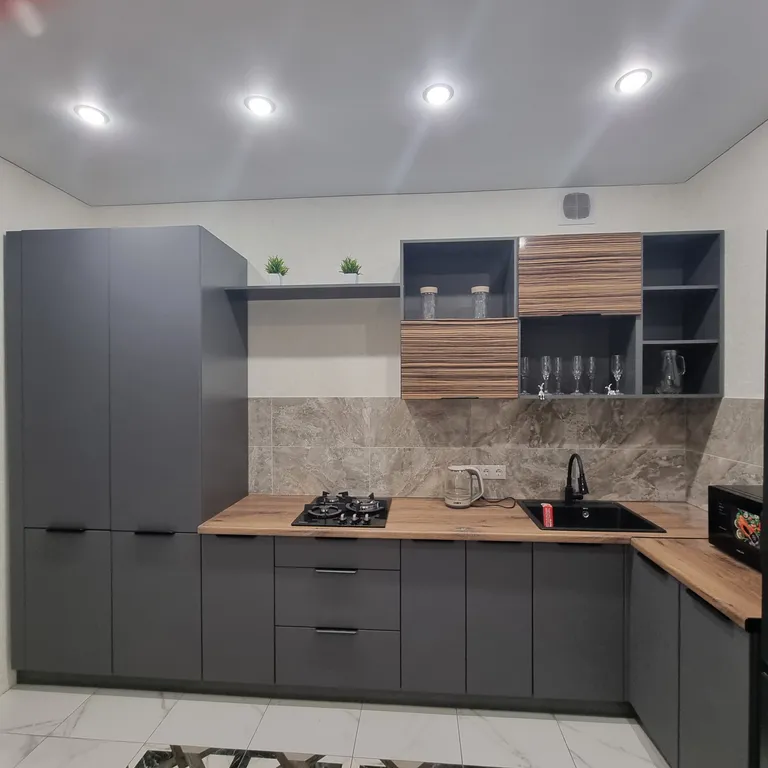 Новая квартира с отличным ремонтом, панорамный вид на Волгу и город