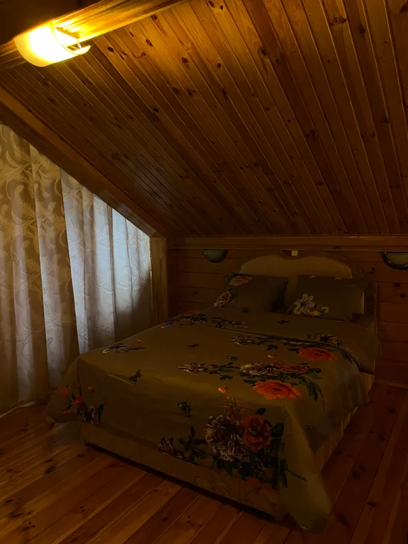 Уютный дом-баня из клеёного бруса, с двумя бассейнами