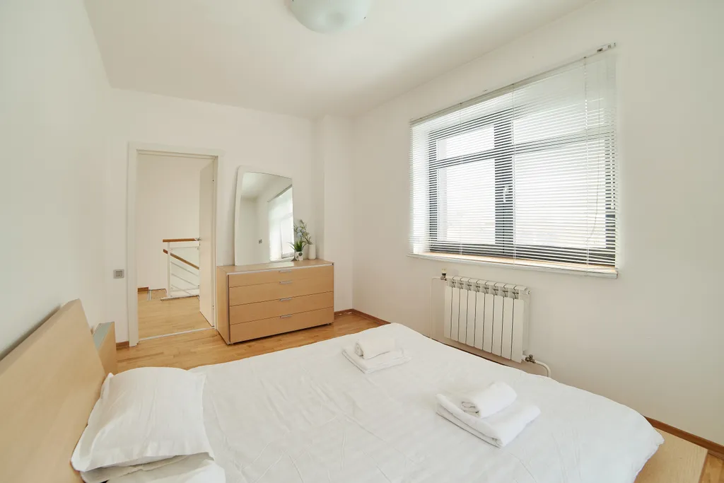 Загородный дом с баней возле горнолыжного курорта Сорочаны