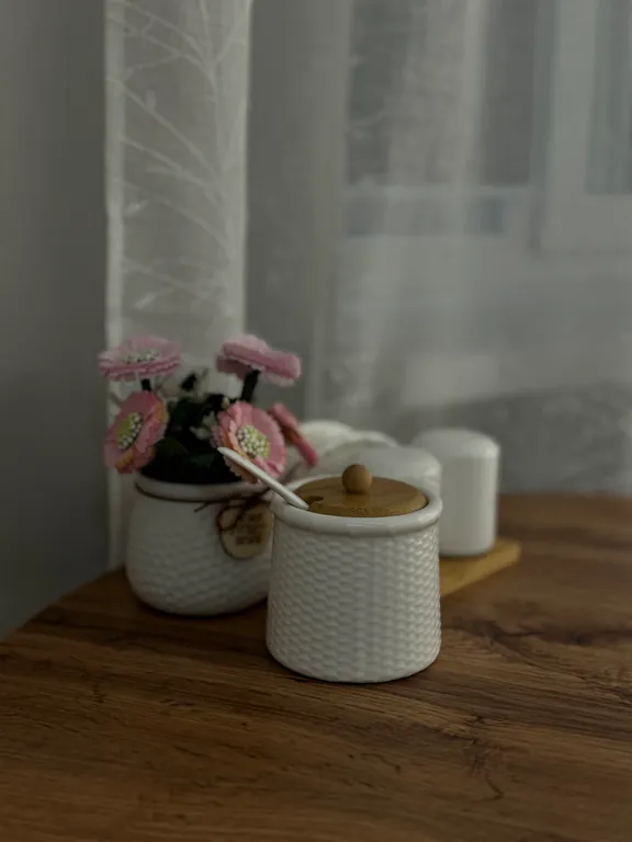 Уютная двухкомнатная квартира у моря, в центре города