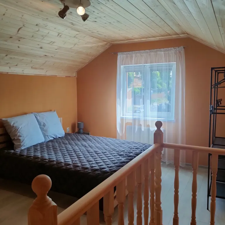 Таунхаус на 2 квартиры около моря