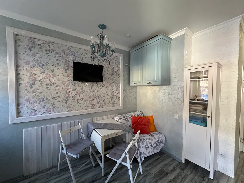 Уютная студия с видом на горы