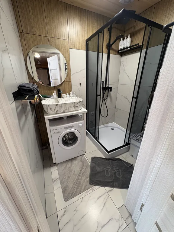 Современный дом с видом на горы