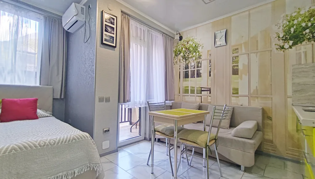 Апартамент с балконом напротив Казино