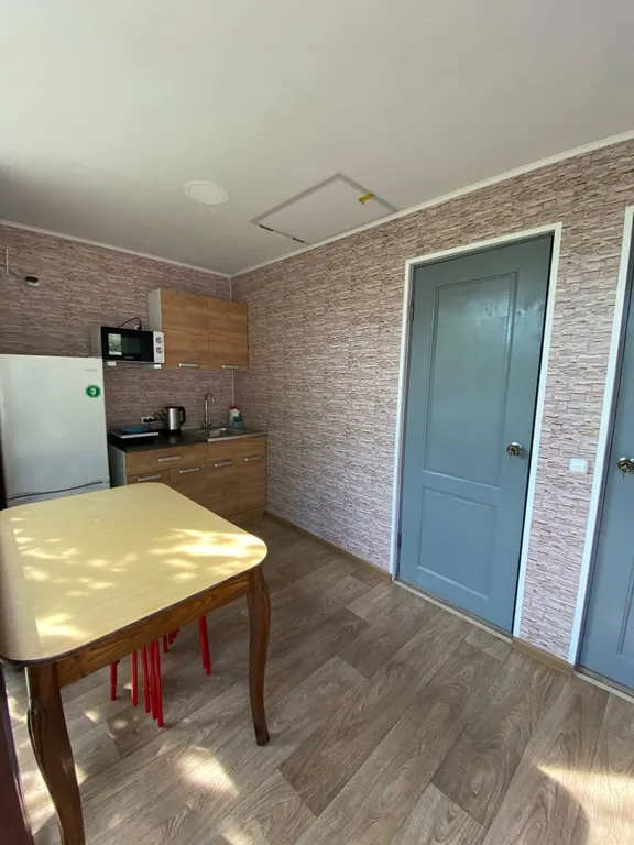 Уютный домик у сада