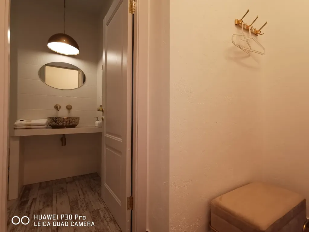 С видом на Площадь